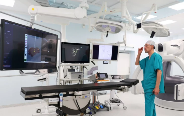 Собянин: Операционные столичных больниц переоснащаем по последнему слову техники