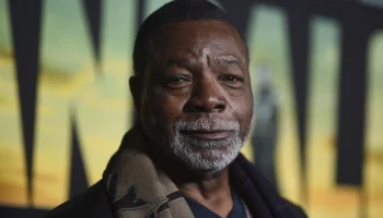 Умер актер из фильмов "Рокки" и "Хищник" Карл Уэзерс