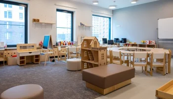 Семь детских садов возвели девелоперы в ТиНАО в 2024 году