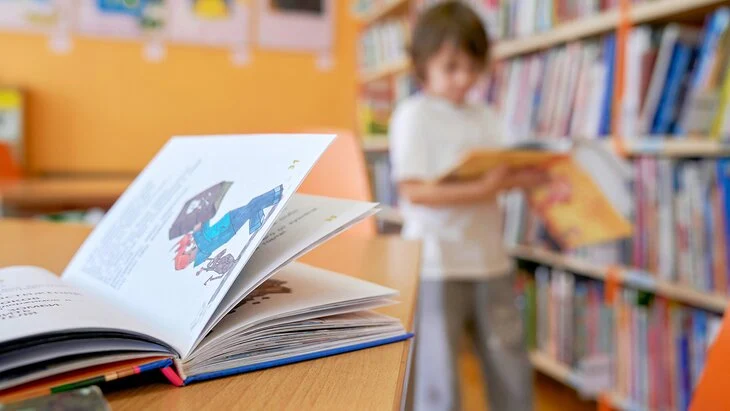 Сервис "Литрес" назвал ошибкой маркировку о наркотиках на детских книгах Сервис "Литрес" назвал ошибкой маркировку о наркотиках на детских книгах