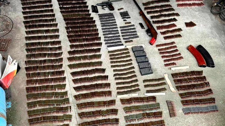 Склад более чем с 3,2 тыс боеприпасов нашли у пенсионера из Северной Осетии Склад более чем с 3,2 тыс боеприпасов нашли у пенсионера из Северной Осетии