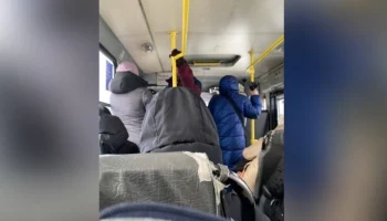 Жительница Карелии убежала из больницы и родила в автобусе мертвого ребенка