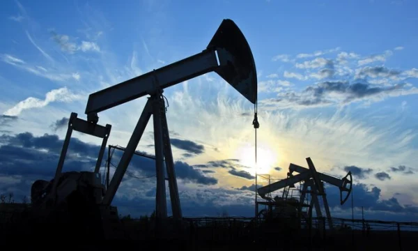 Цена нефти Brent на бирже ICE превысила 86 долларов за баррель впервые с 2024 года