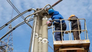 В Рыльском районе специалисты восстановили электроснабжение после атаки ВСУ на подстанцию