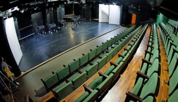 В Театре на Юго-Западе заявили, что не стоит вводить строгий дресс-код для зрителей