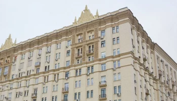 Специалисты отремонтируют почти 900 фасадов домов в этом году