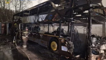 Мужчина погиб при возгорании частного автобуса на западе Москвы