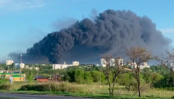 Пожар произошел в Набережных Челнах на площади более 10 тыс "квадратов"