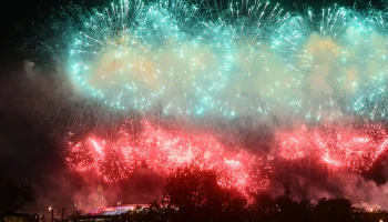 Салют в честь 80-летия со Дня Победы в Москве: где посмотреть, откуда увидеть