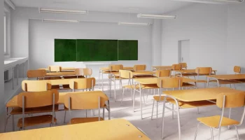 Учеников школы в Санкт-Петербурге эвакуировали после сообщения об угрозе взрыва