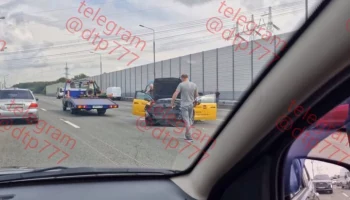 Два автомобиля столкнулись на 88-м километре МКАД