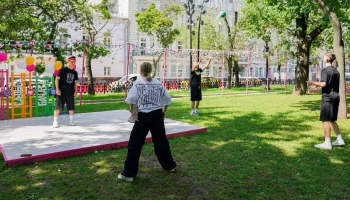 На Тверском бульваре стартовал фестиваль летних игр для детей и взрослых