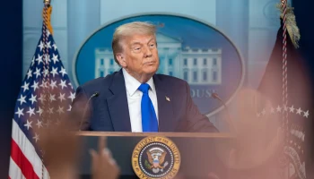 Трамп назвал Зеленского препятствием на пути к мирному соглашению по Украине