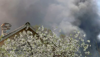 Глава ЛНР Пасечник заявил, что 9 человек пострадали при ударе по заводу Луганска