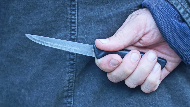 «МК»: Самокатчик ранил ножом таксиста во время конфликта на востоке Москвы «МК»: Самокатчик ранил ножом таксиста во время конфликта на востоке Москвы