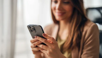 Для полноценного отдыха и нервной системы: как часто и на сколько нужно отключать телефон