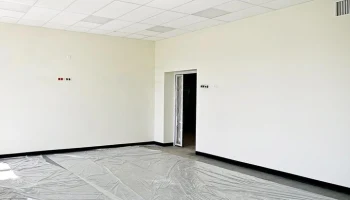 Два крупных помещения для бизнеса выставили на городские торги на юге Москвы