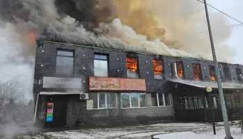 Спасатели ликвидировали открытое горение в кафе в Нижнем Тагиле