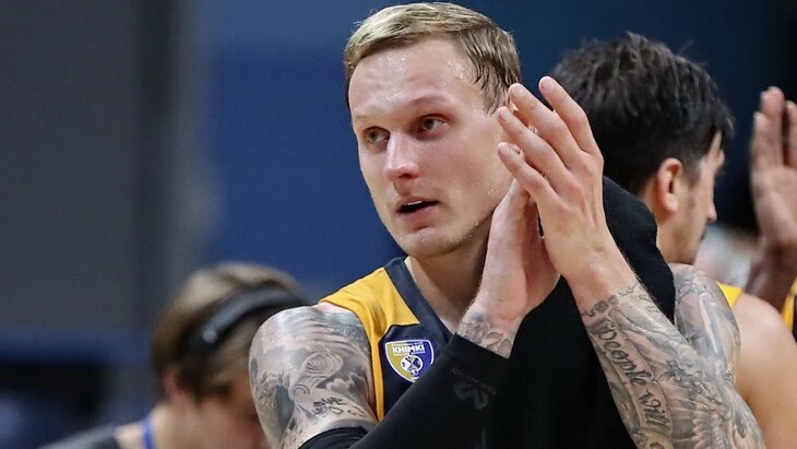 Судмедэксперты Латвии допустили криминальную версию смерти Яниса Тиммы Судмедэксперты Латвии допустили криминальную версию смерти Яниса Тиммы