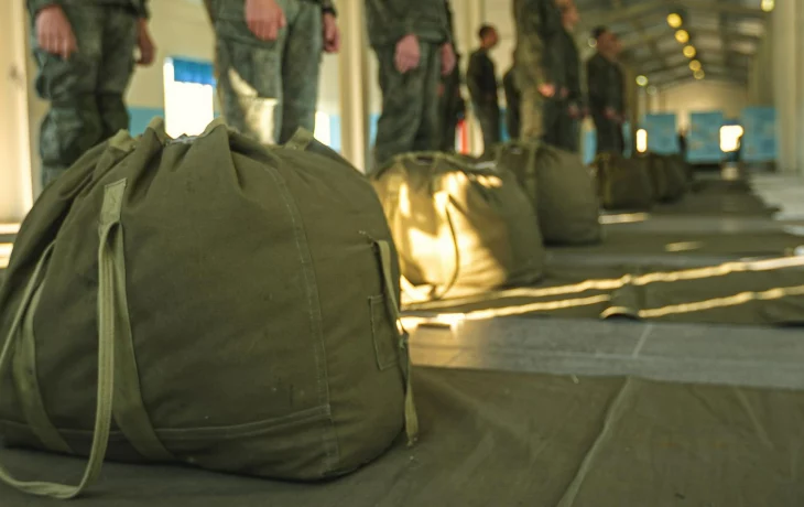 Десять человек сбежали из военной части в Новосибирской области Десять человек сбежали из военной части в Новосибирской области