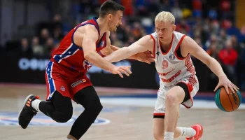 Баскетболисту Касаткину разрешено звонить из изолятора родителям и невесте