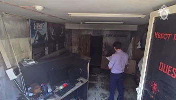 Аниматор арестован по делу о гибели при пожаре двух девушек в квест-комнате в Махачкале