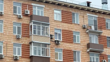 Завершается капитальный ремонт кирпичного дома на юго-западе столицы, возведенного в 1957 году