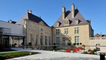 Французский музей Дени Дидро был ограблен через несколько часов после кражи в Лувре