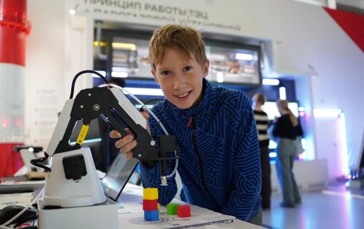 Интенсив &laquo;Инженерные каникулы&raquo; стартовал для школьников столицы на ВДНХ