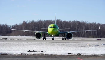 Более 300 рейсов задержали или отменили в столичных аэропортах из-за метели