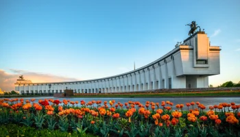 8 марта в Музее Победы состоится показ коллекции платков &laquo;Русские в моде&raquo;