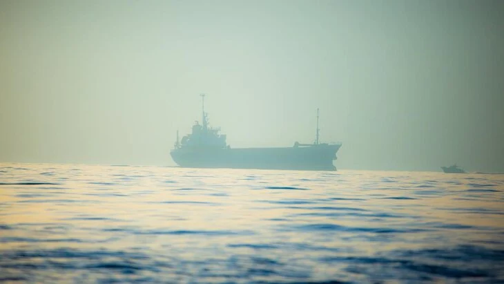 IHA: контейнеровоз столкнулся с танкером у берегов Стамбула IHA: контейнеровоз столкнулся с танкером у берегов Стамбула