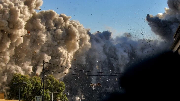 Четыре человека погибли при ударе Израиля по жилому дому в Бейруте Четыре человека погибли при ударе Израиля по жилому дому в Бейруте