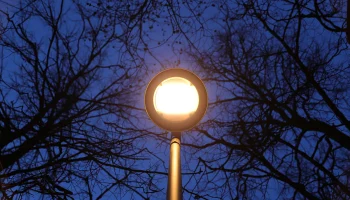 Более 26 тысяч новых фонарей установят в Москве в этом году