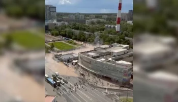 Утечка горячей воды из-за гидравлических испытаний произошла в Москве