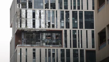 Число пострадавших при ударах по ОАЭ выросло до 217 Число пострадавших при ударах по ОАЭ выросло до 217