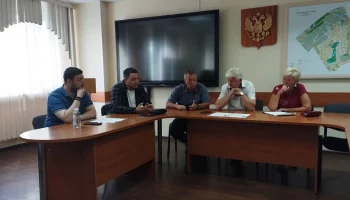 Депутат МГД Перфилова разбирается с затоплением столичного ЖК