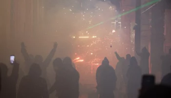 Полиция в Тбилиси разогнала протестующих у здания парламента слезоточивым газом