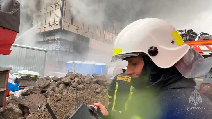 Пожар в здании на севере Москвы потушен Пожар в здании на севере Москвы потушен