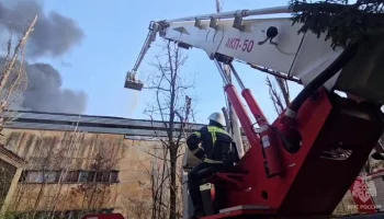 Площадь пожара на предприятии в Курске увеличилась до 17 тыс "квадратов"