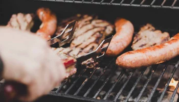 Обострение и боли в спине: как в выходные обезопасить себя от проблем со здоровьем