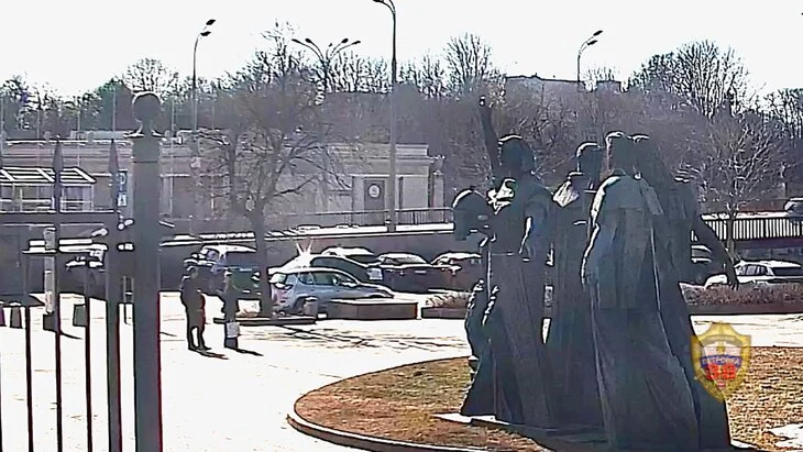 Мошенники обманули 19-летнюю девушку на 17 млн рублей в Москве Мошенники обманули 19-летнюю девушку на 17 млн рублей в Москве