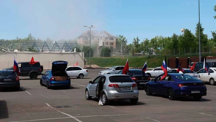 ВСУ ударили ракетами по Донецку во время подготовки автопробега ВСУ ударили ракетами по Донецку во время подготовки автопробега