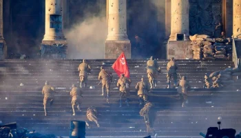 Военный консультант рассказал о спектакле "Победа! Знамя над Рейхстагом"