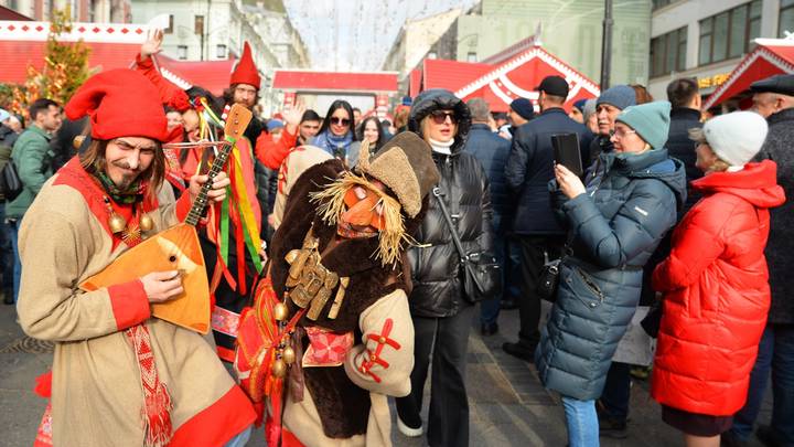 Гости фестиваля «Московская Масленица» съели 40 тысяч порций блинов