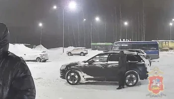 Трое мужчин украли портфель с 10 млн рублей из машины в Подмосковье