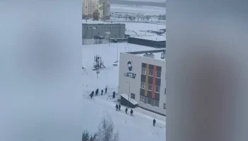 В Минздраве рассказали о состоянии женщины после нападения в школе Нижнекамска