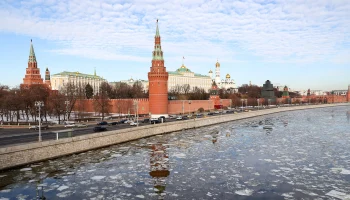 ЦОДД предупредил москвичей о локальных ограничениях движения в центре 19 декабря