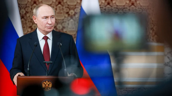 Путин анонсировал новые меры поддержки семей с детьми Путин анонсировал новые меры поддержки семей с детьми