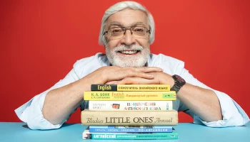 Свыше 25,7 тысячи москвичей старшего поколения изучают иностранные языки